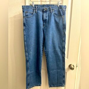 Wrangler Rugged Wear Jeans 36x30